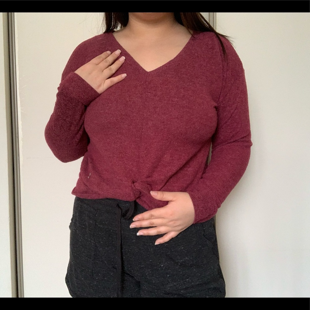 Red/burgundy sweater
